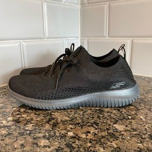 Sketchers Black Memory Foam Air Cooled Sneakers